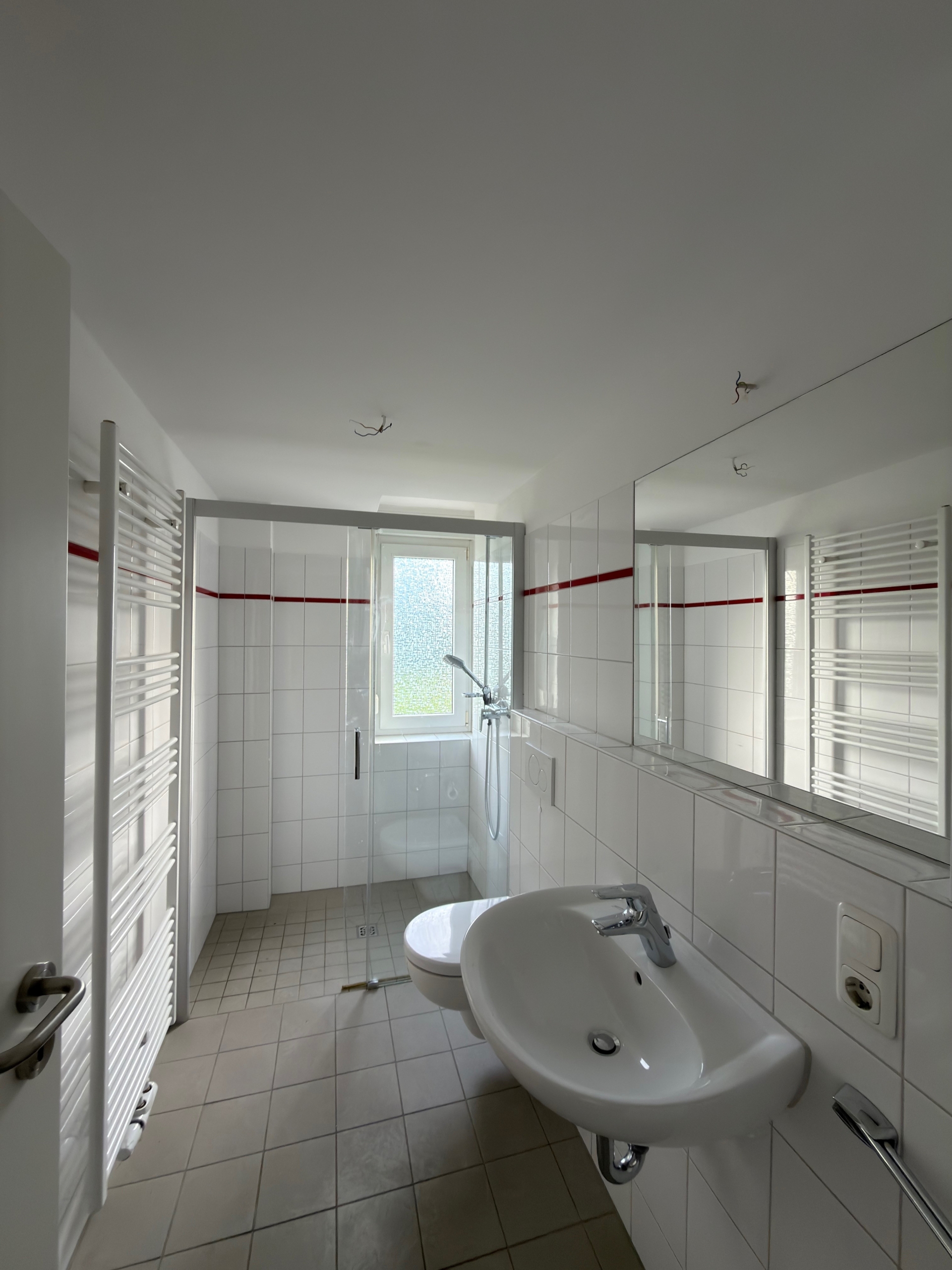 Dusche mit WC Dusche mit WC