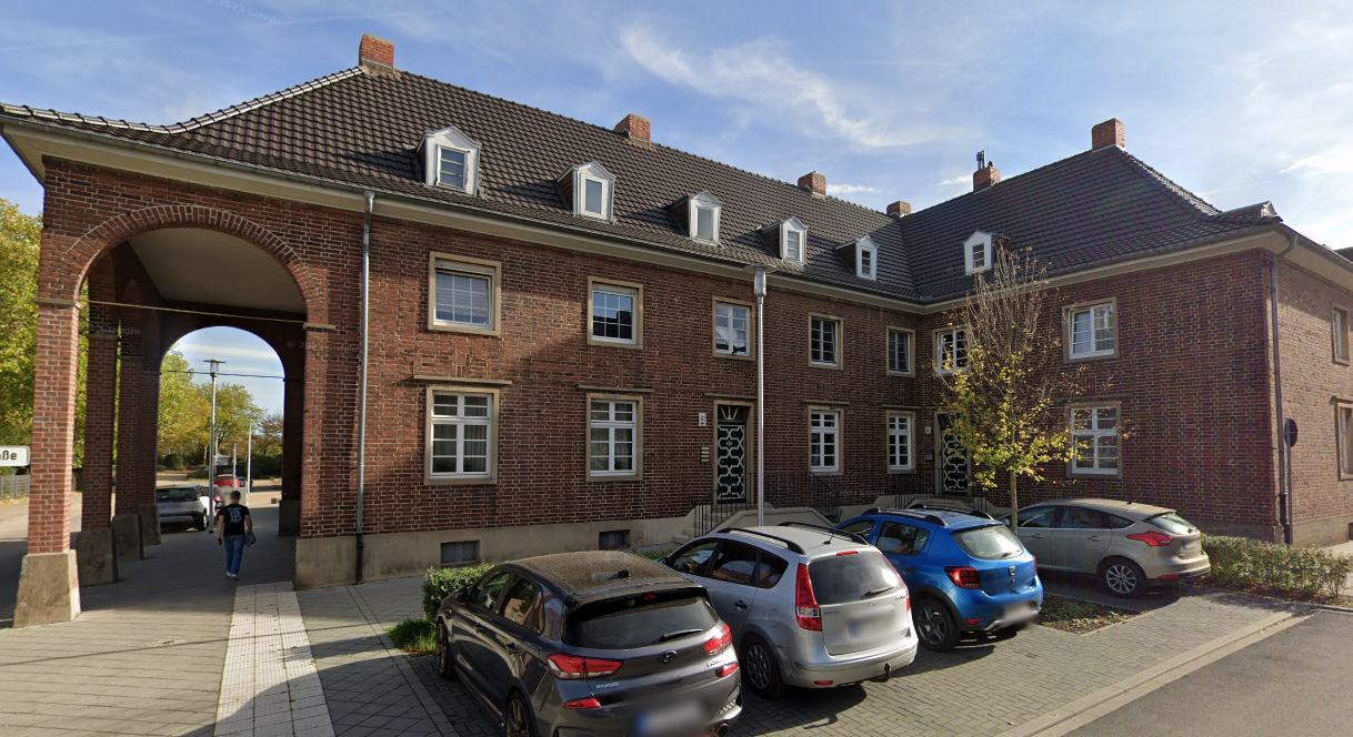 Pestalozzistraße 18-20
